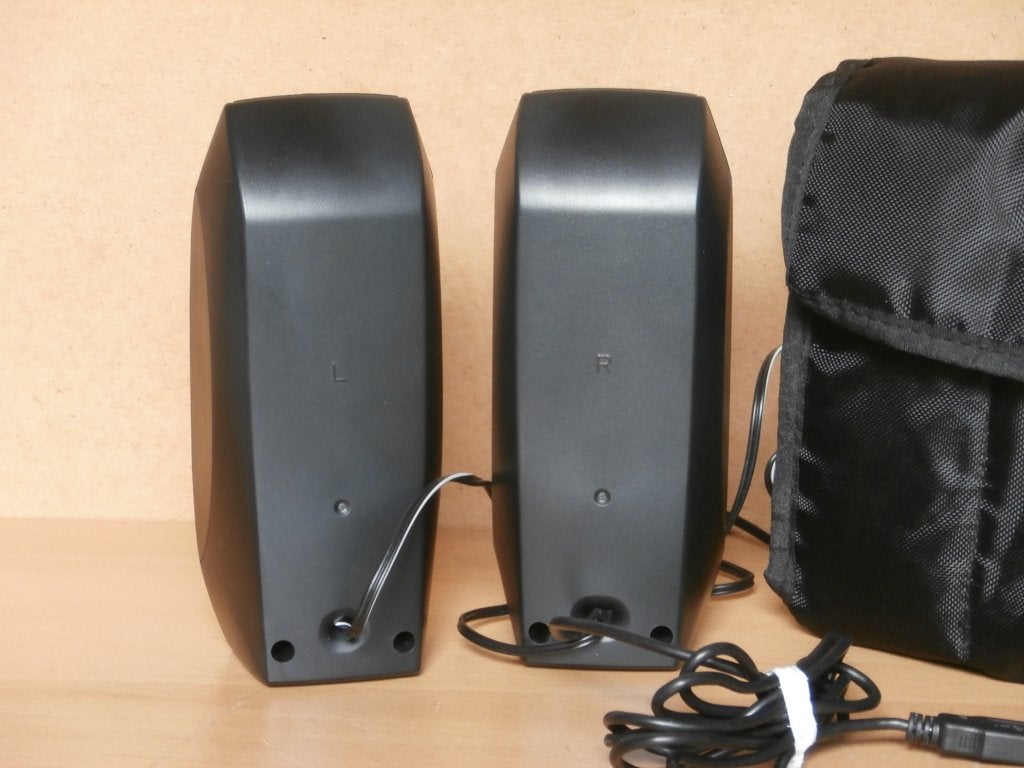 Logitech's S-150 2.0-stereo speaker systeem speakerset tasje, Computers en Software, Ophalen of Verzenden, Gebruikt, Audiokanaal 2