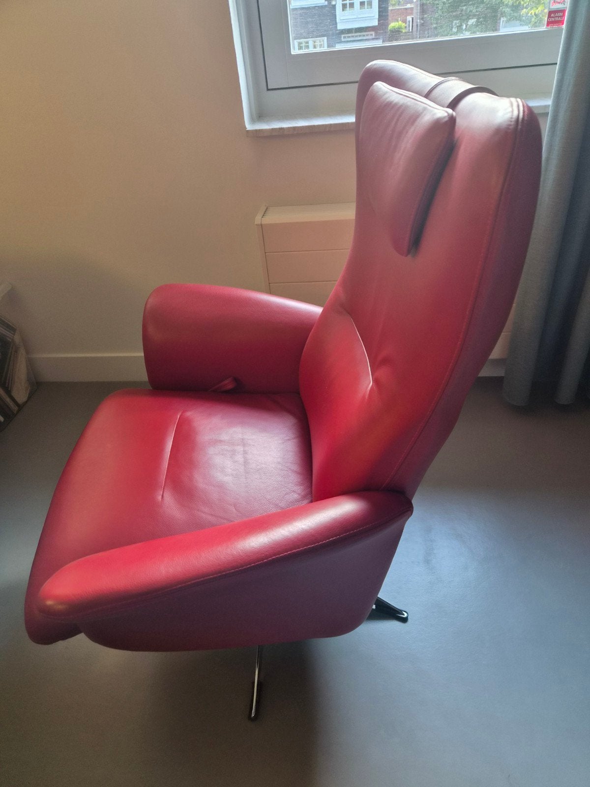 Montel leren fauteuil met hoofdsteun - Zo goed als nieuw, Ophalen, Zo goed als nieuw, 50 tot 75 cm, Leer