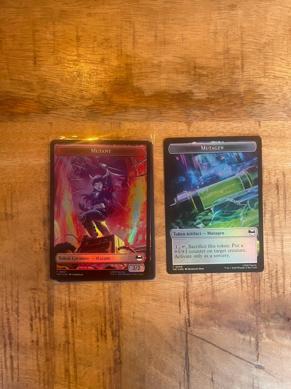 Mtg foil token Mutant/Mutagen, Ophalen of Verzenden, Zo goed als nieuw, Losse kaart, Foil