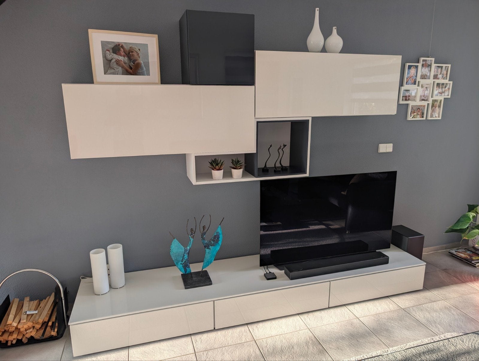 Modern zwart wit wandmeubel met onder- en bovenkast, Ophalen, Gebruikt, 100 tot 150 cm, 200 cm of meer