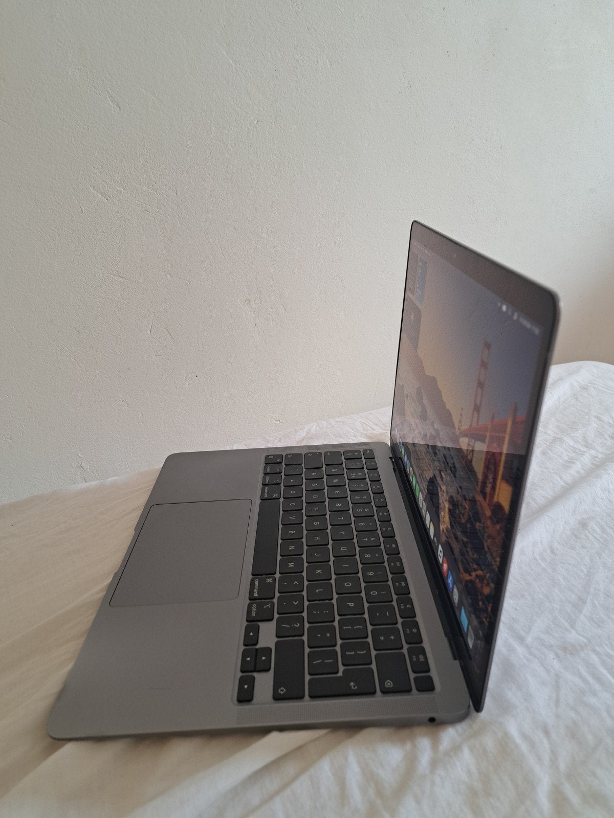 macbook air m1 8gb ram 256gb ssd met doos en lader, Ophalen, 256 GB, Qwerty, 8 GB