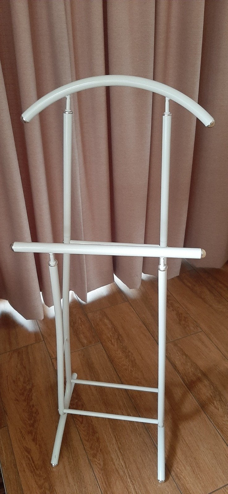 Handige witte dressboy, Ophalen, Gebruikt, 100 tot 150 cm, Overige typen