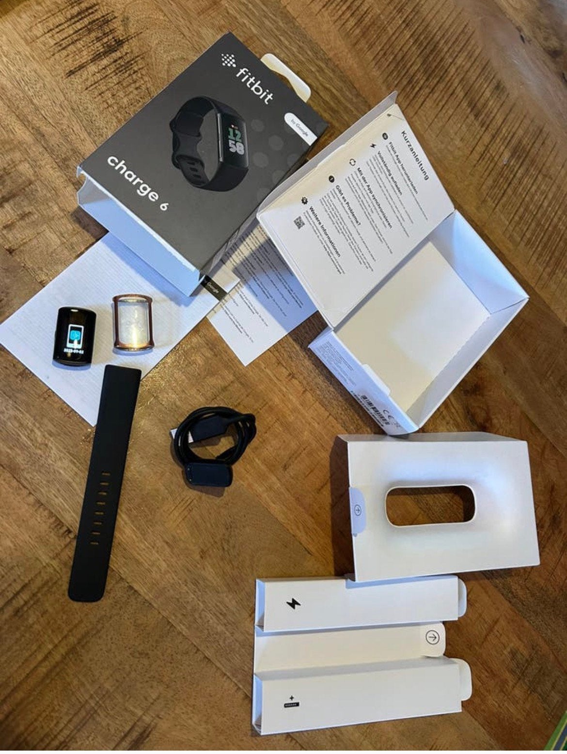 Fitbit charge 6 van 2 september 2025, Ophalen of Verzenden, Zo goed als nieuw, Zwart, Android