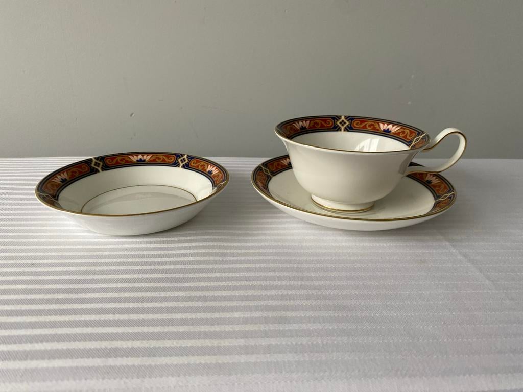 Wedgwood Chippendale Kop en Schotel + Kom - Zo goed als nie, Ophalen of Verzenden, Zo goed als nieuw, Porselein, Kop(pen) en/of Schotel(s)