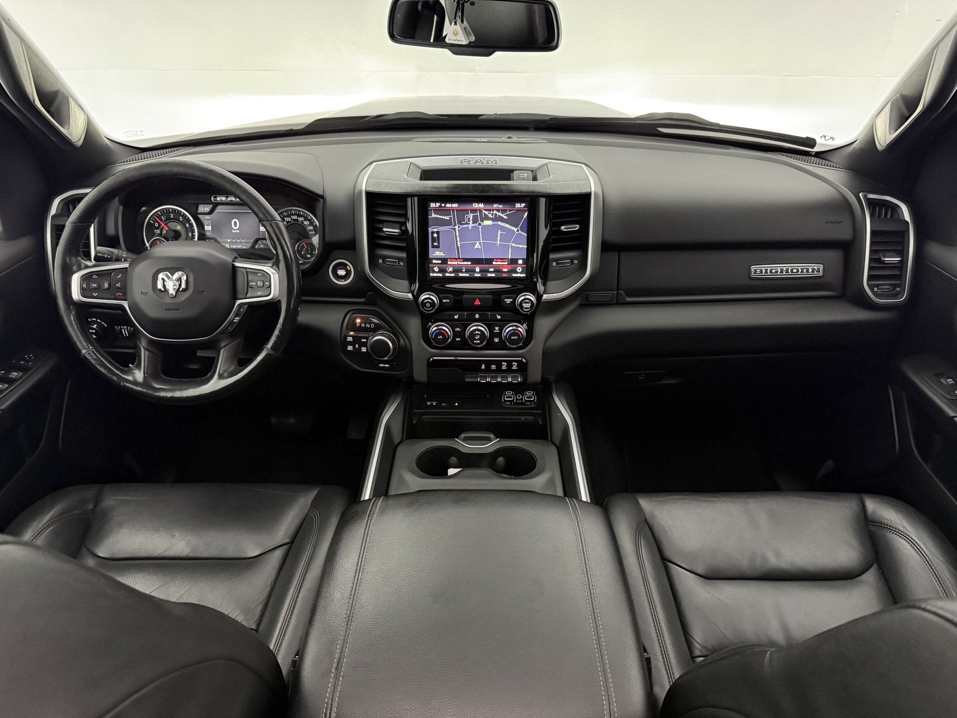 Dodge Ram 1500 5.7 V8 4x4 Crew Cab Big Horn | Pano | 3500kg, Auto's, Automaat, Gebruikt, 5654 cc, 402 pk