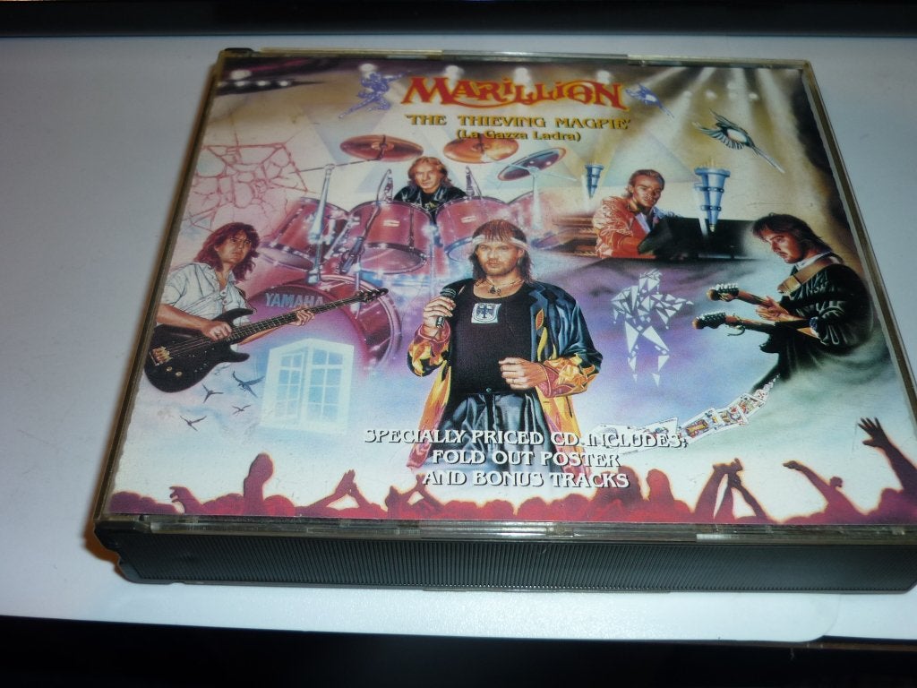 Marillion de cd boxset the thieving magpie, Verzenden, Zo goed als nieuw