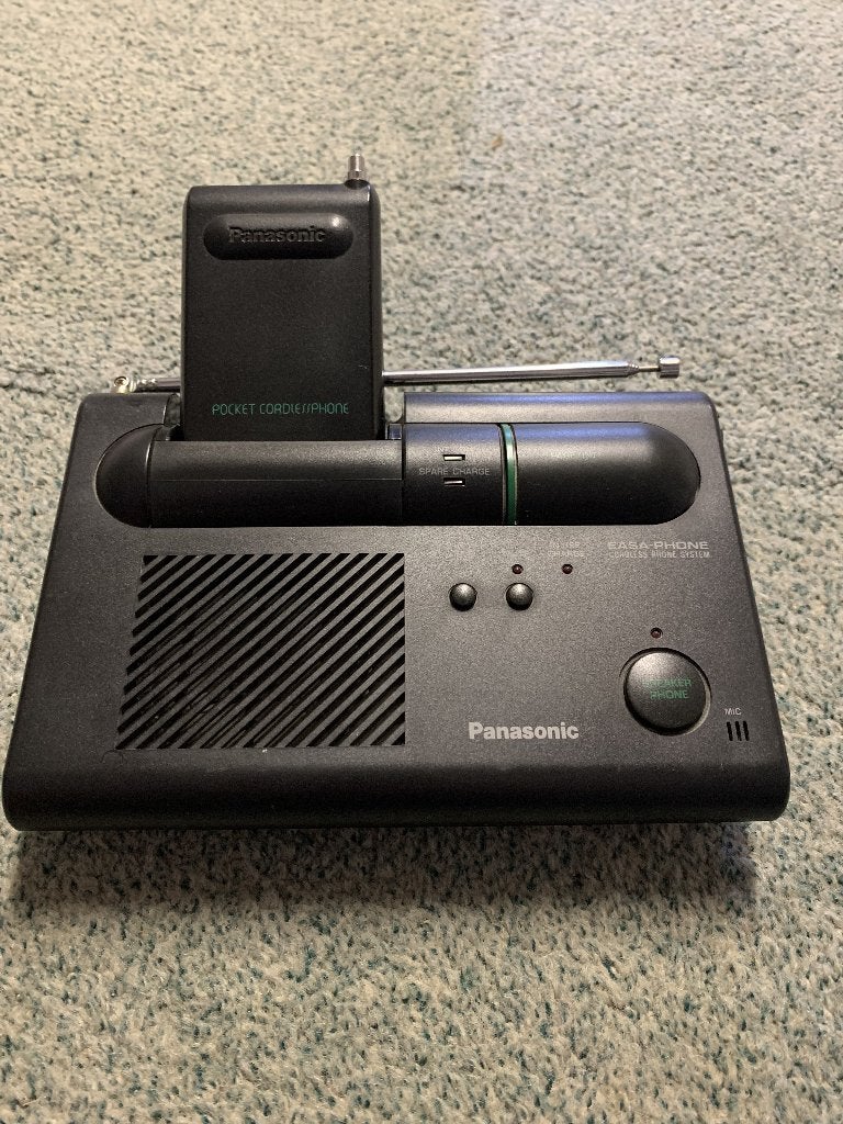 Vintage Panasonic KX-T3000B  inklapbare vaste telefoon, Telecommunicatie, Vaste telefoons | Handsets en Draadloos, Ophalen of Verzenden