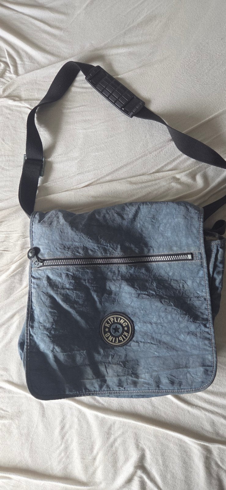 Kipling Schoudertas - Blauw/Grijs - Gebruikt, Sieraden, Tassen en Uiterlijk, Tassen | Schoudertassen, Ophalen of Verzenden, Gebruikt