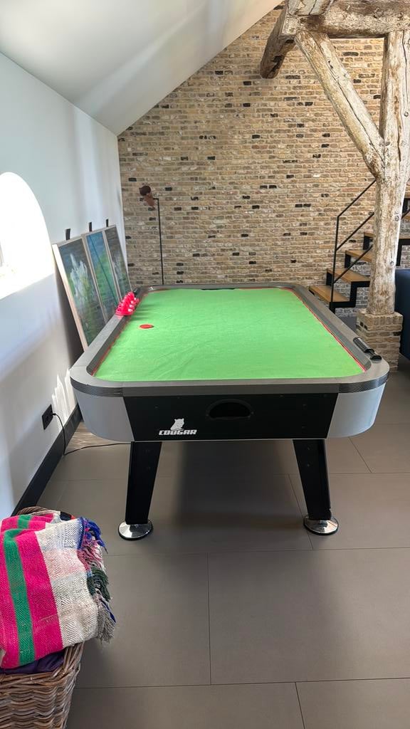 Cougar airhockeytafel IN ZEER GOEDE STAAT, Sport en Fitness, Biljarten en Poolen, Ophalen, Zo goed als nieuw, Pooltafel