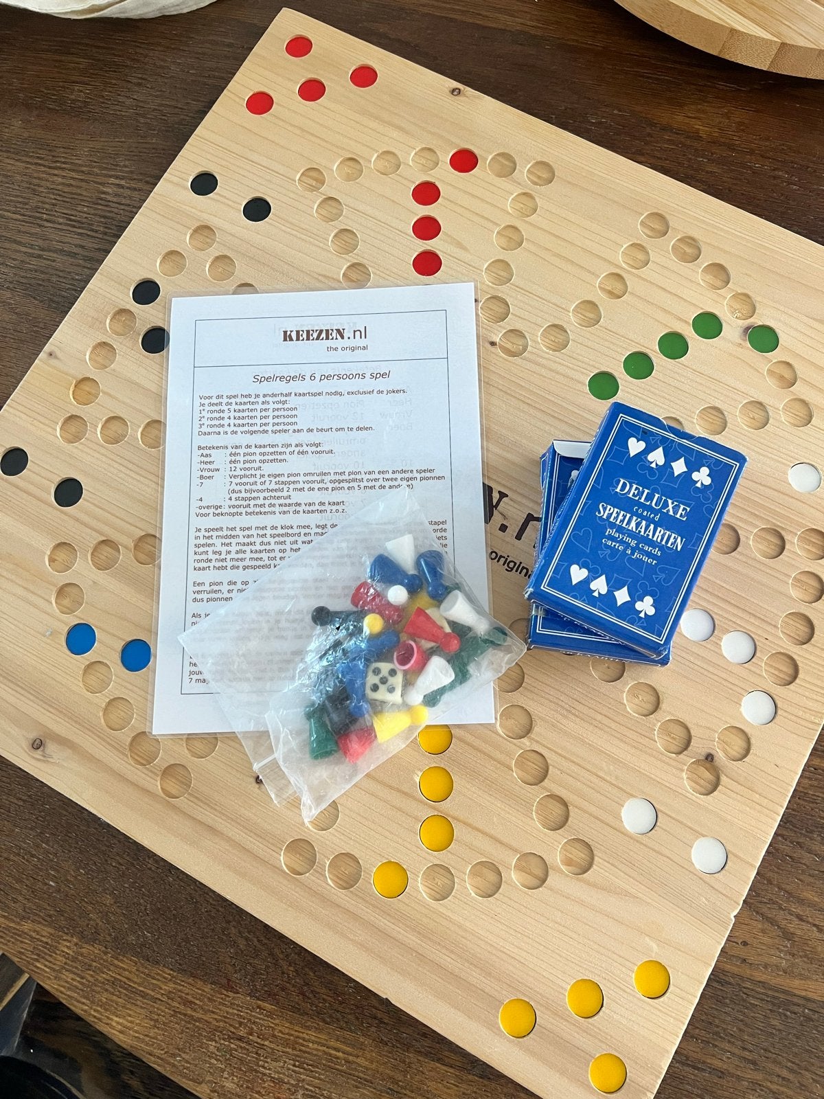 Keezen Bordspel - Het originele Keezen spel, Hobby en Vrije tijd, Vijf spelers of meer, Ophalen of Verzenden, Zo goed als nieuw