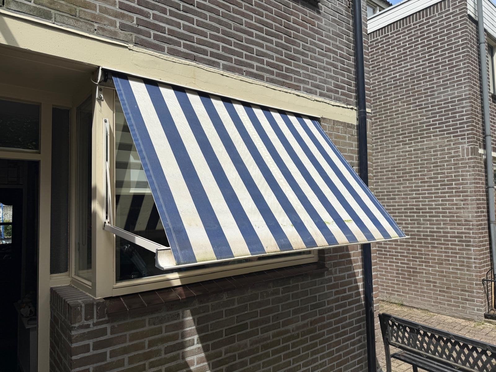 Uitvalscherm blauw-wit gestreept, Ophalen, Gebruikt, Minder dan 250 cm, Uitvalscherm