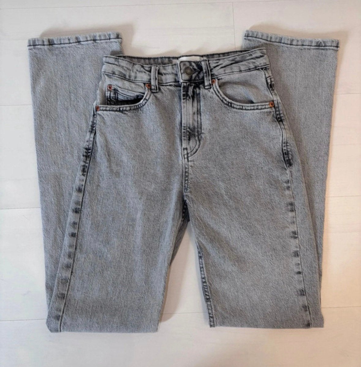Stradivarius jeans, Ophalen of Verzenden, Zo goed als nieuw, Grijs, W27 (confectie 34) of kleiner