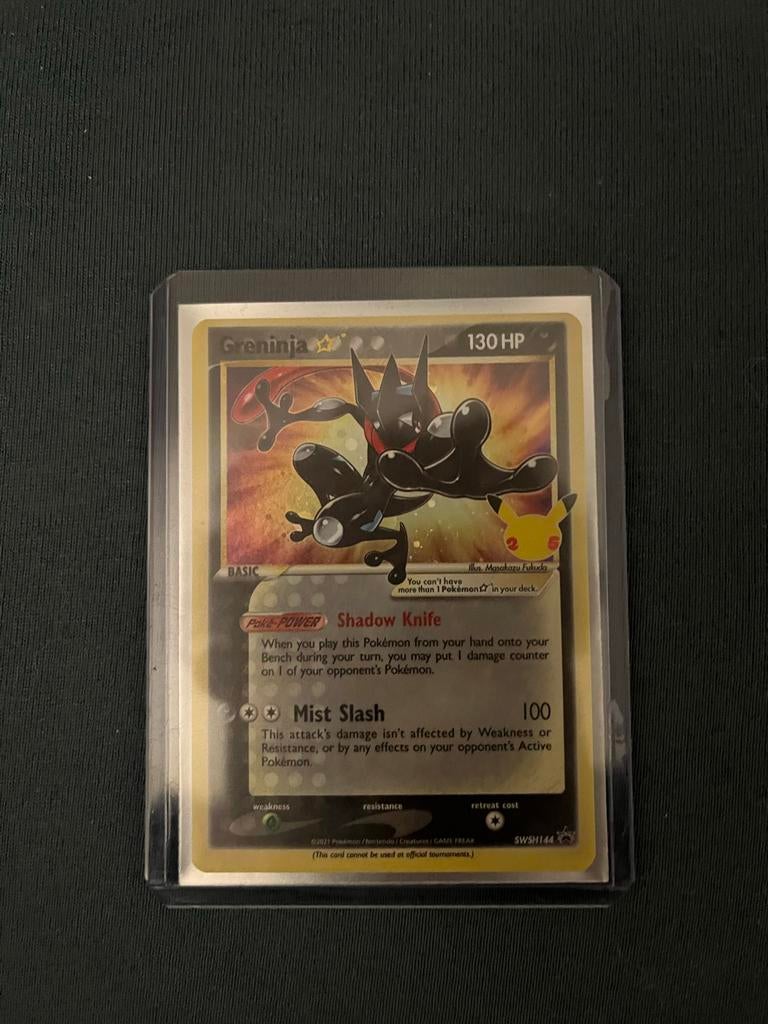 Greninja gold star Pokémon 25th anniversary, Hobby en Vrije tijd, Verzamelkaartspellen | Pokémon, Ophalen, Zo goed als nieuw, Losse kaart