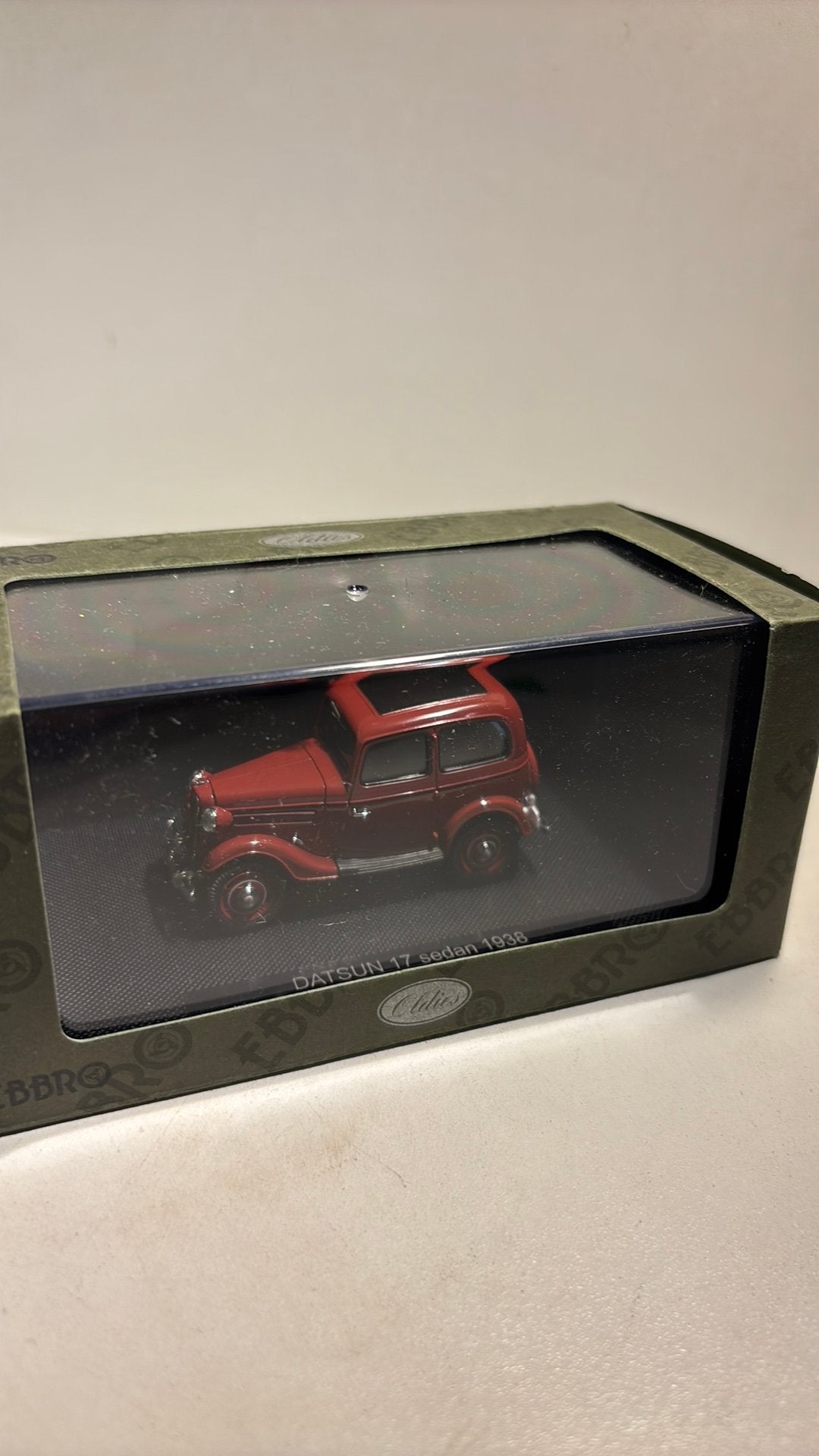 Datsun 17 sedan 1938 ebbro 1.43, Overige merken, Auto, Ophalen of Verzenden, A