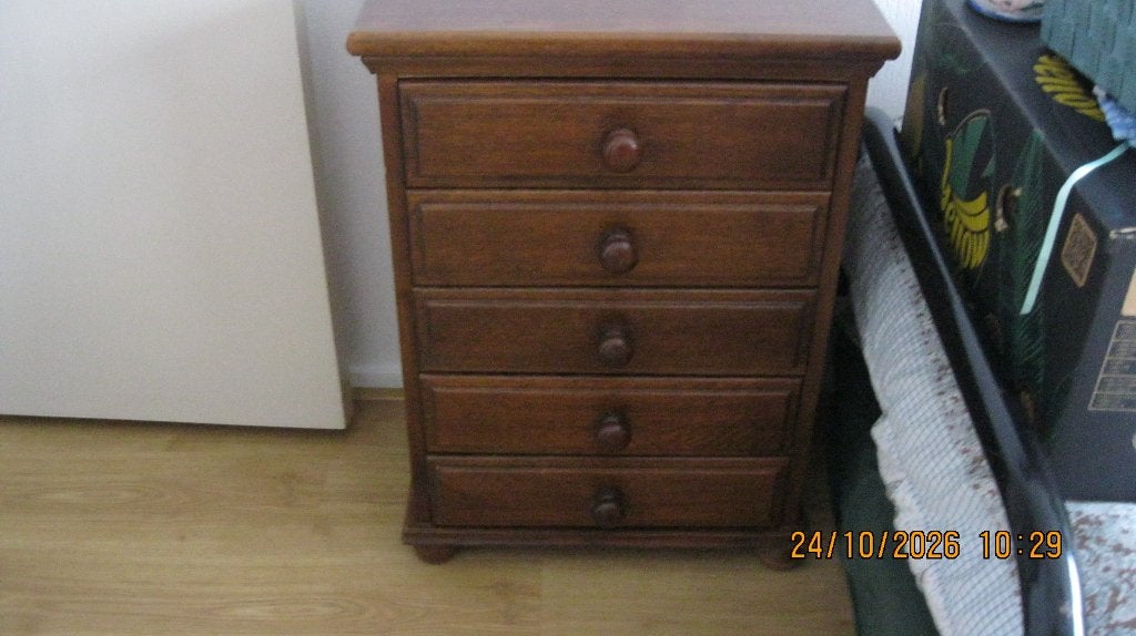 2 eikenhouten nachtkastjes en een eikenhoutenkast., Huis en Inrichting, Ophalen, Gebruikt, 65 cm of meer, 70 cm of meer