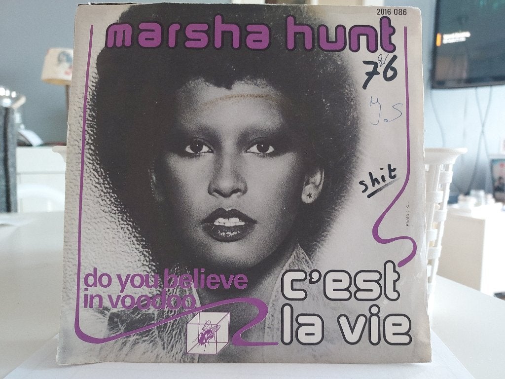 7" Single Marsha Hunt - C'est La Vie / Do You Believe In Voo, Gebruikt, 7 inch, Ophalen of Verzenden, Pop