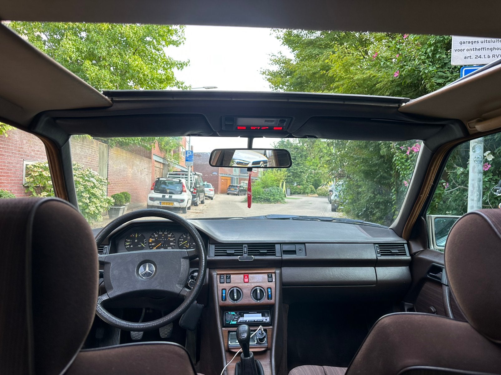 Mercedes-Benz W124 250D - 5 Cilinder - Belastingvrij - UNIEK, foto 10