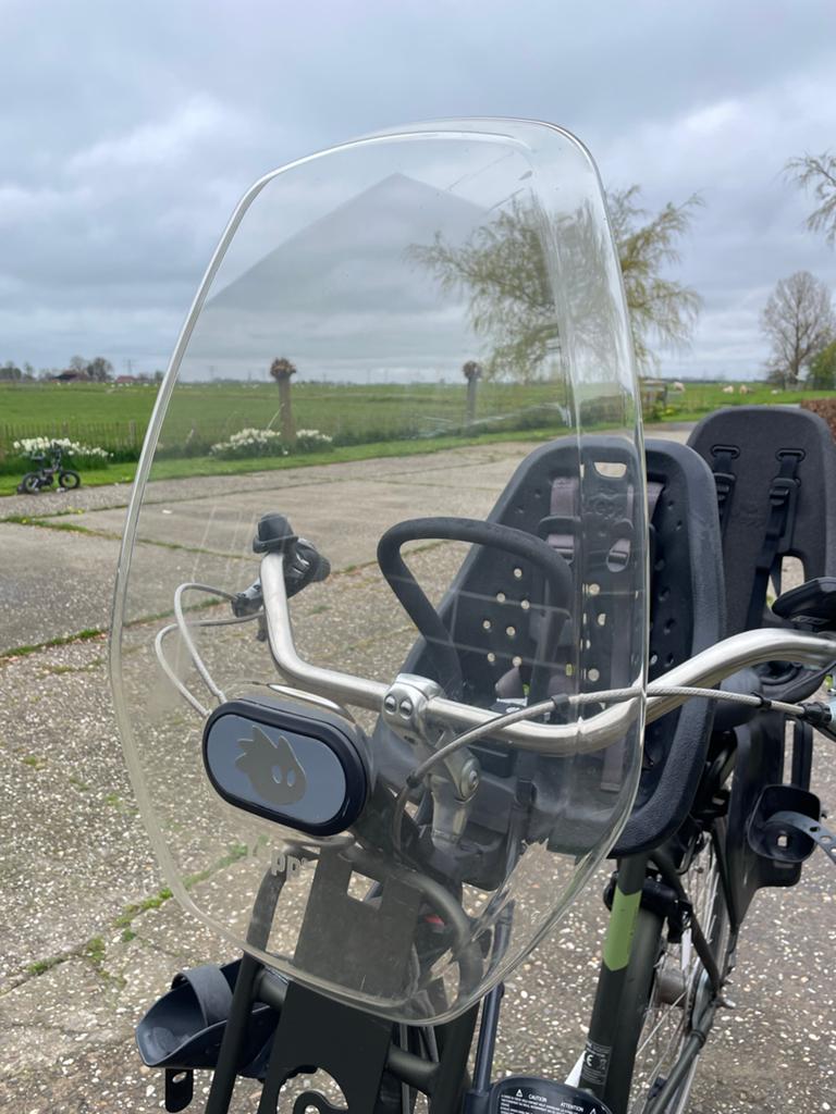 Thule Yepp Mini fietsstoeltje met windscherm en sleutels, Fietsen en Brommers, Fietsaccessoires | Fietsstoeltjes, Gebruikt, Voorzitje