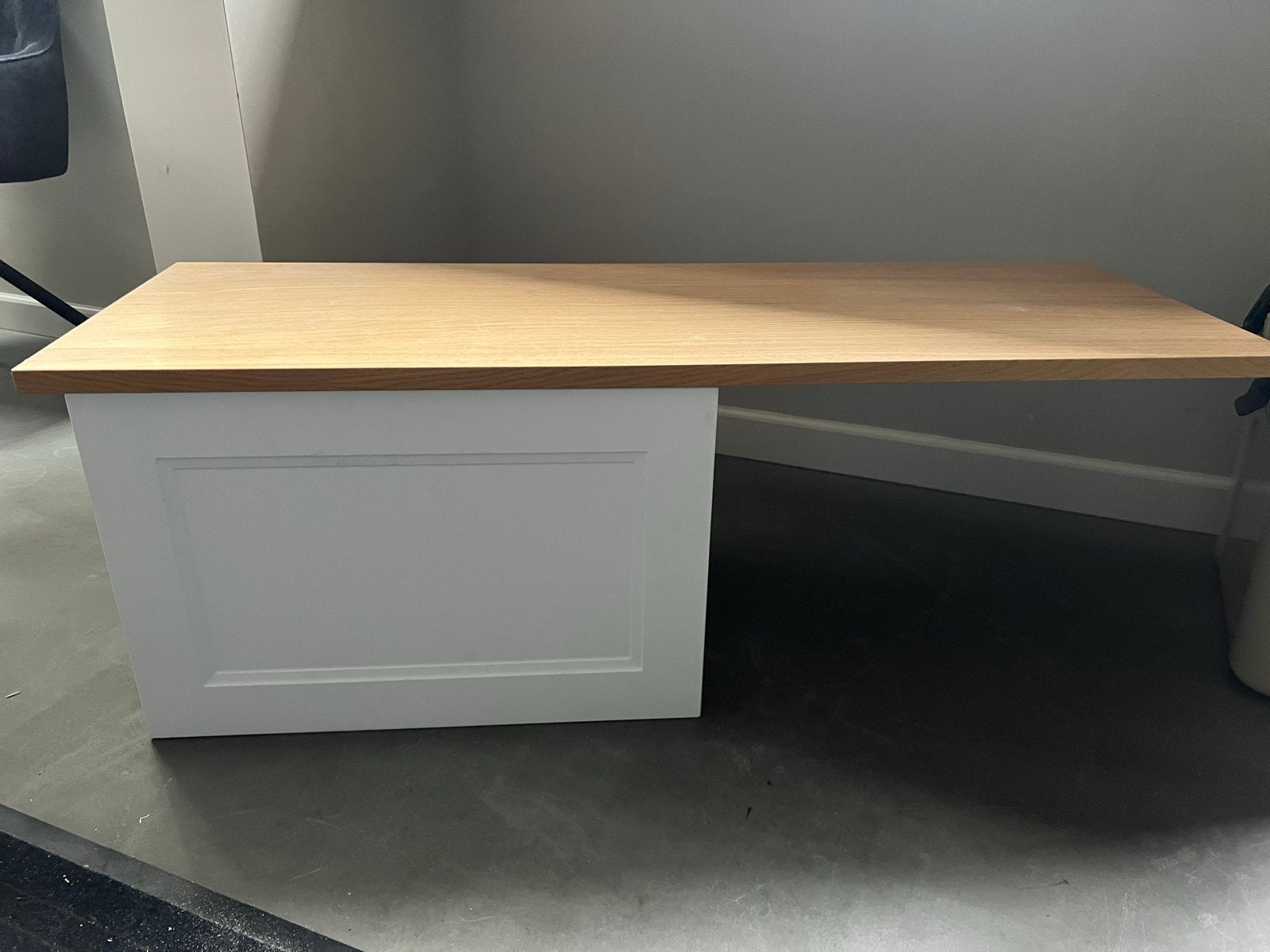 IKEA Hangend TV Meubel met Zwevende Eiken Plank, Huis en Inrichting, Kasten | Televisiemeubels, Gebruikt, 100 tot 150 cm, Eikenhout