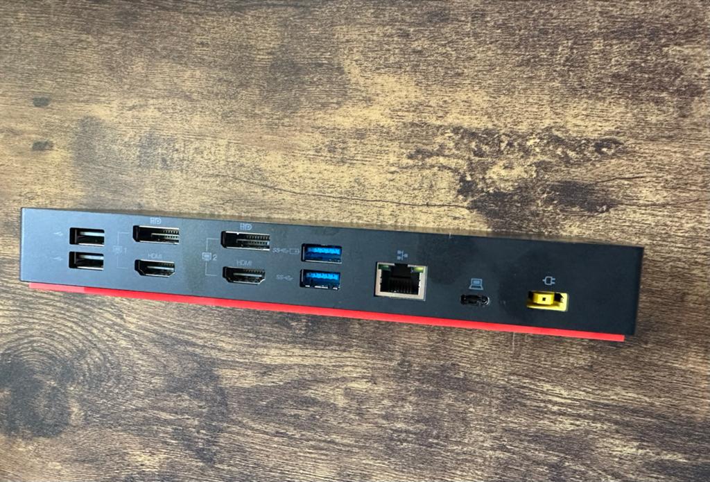 Lenovo ThinkPad Docking Station - 4K Plug & Display, Computers en Software, Dockingstations, Zo goed als nieuw, Docking station