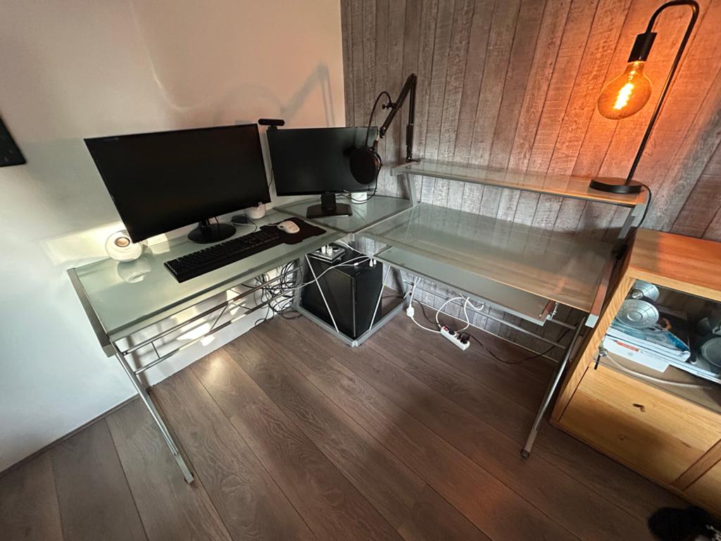Glazen Hoekbureau, Huis en Inrichting, Bureaus, Ophalen, Opbergruimte, Gebruikt, Hoekbureau