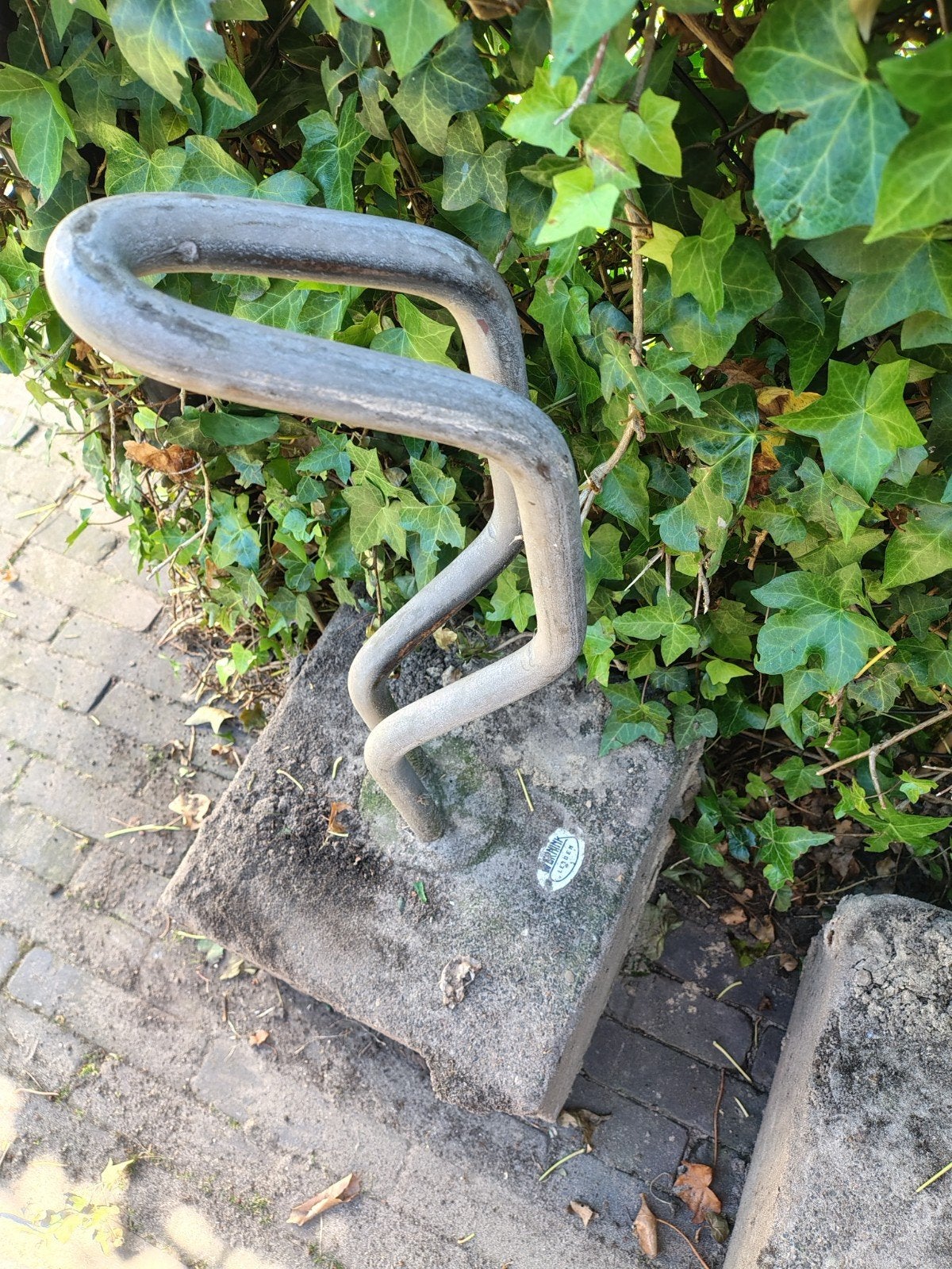 Gebruikte fietsenstandaard voor buiten, Ophalen, Gebruikt
