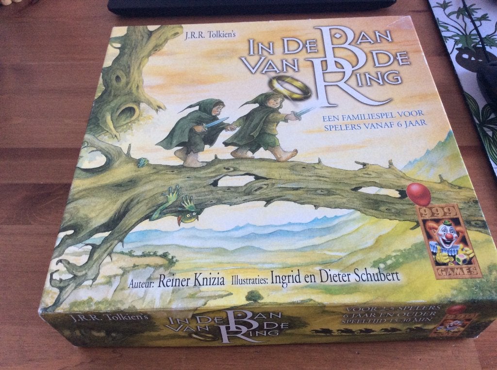 In de Ban van de Ring Junior Bordspel., Hobby en Vrije tijd, Gezelschapsspellen | Bordspellen, Vijf spelers of meer, Ophalen of Verzenden