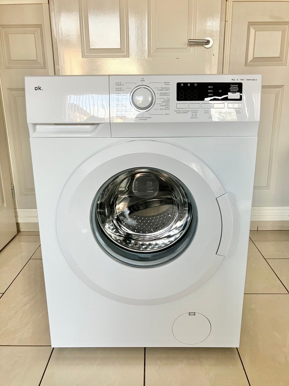 Zeer nette OK wasmachine, 8 kg, energielabel A!, Ophalen, 1200 tot 1600 toeren, 8 tot 10 kg, Energieklasse A of zuiniger
