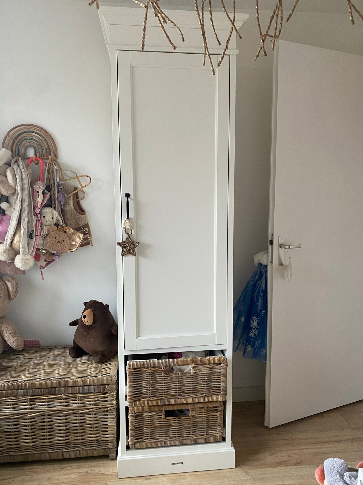 Kidsmill La Premiere Linnenkast met Rattan Lades, 200 cm of meer, Zo goed als nieuw, Met lade(s), Overige houtsoorten