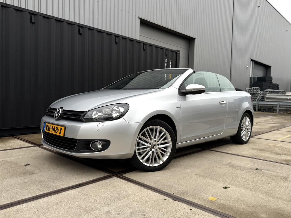 Volkswagen Golf Cabriolet 2.0 TDI Cup l BlueMotion l Camera, Auto's, Voorwielaandrijving, Euro 5, Gebruikt, Zwart
