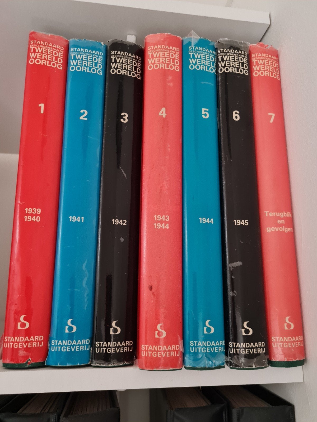 Standaard Geschiedenis van de Tweede Wereldoorlog – complete, Boeken, Encyclopedieën, Ophalen of Verzenden, Gelezen, Overige onderwerpen