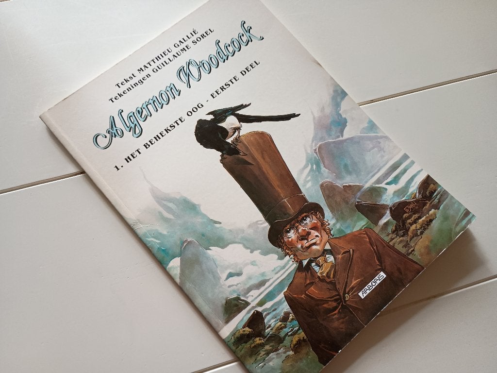 Algernon Woodcock 1. Het Behekste Oog, Eerste Deel Softcover, Gelezen, Eén stripboek, Matthieu Gallié, Ophalen of Verzenden