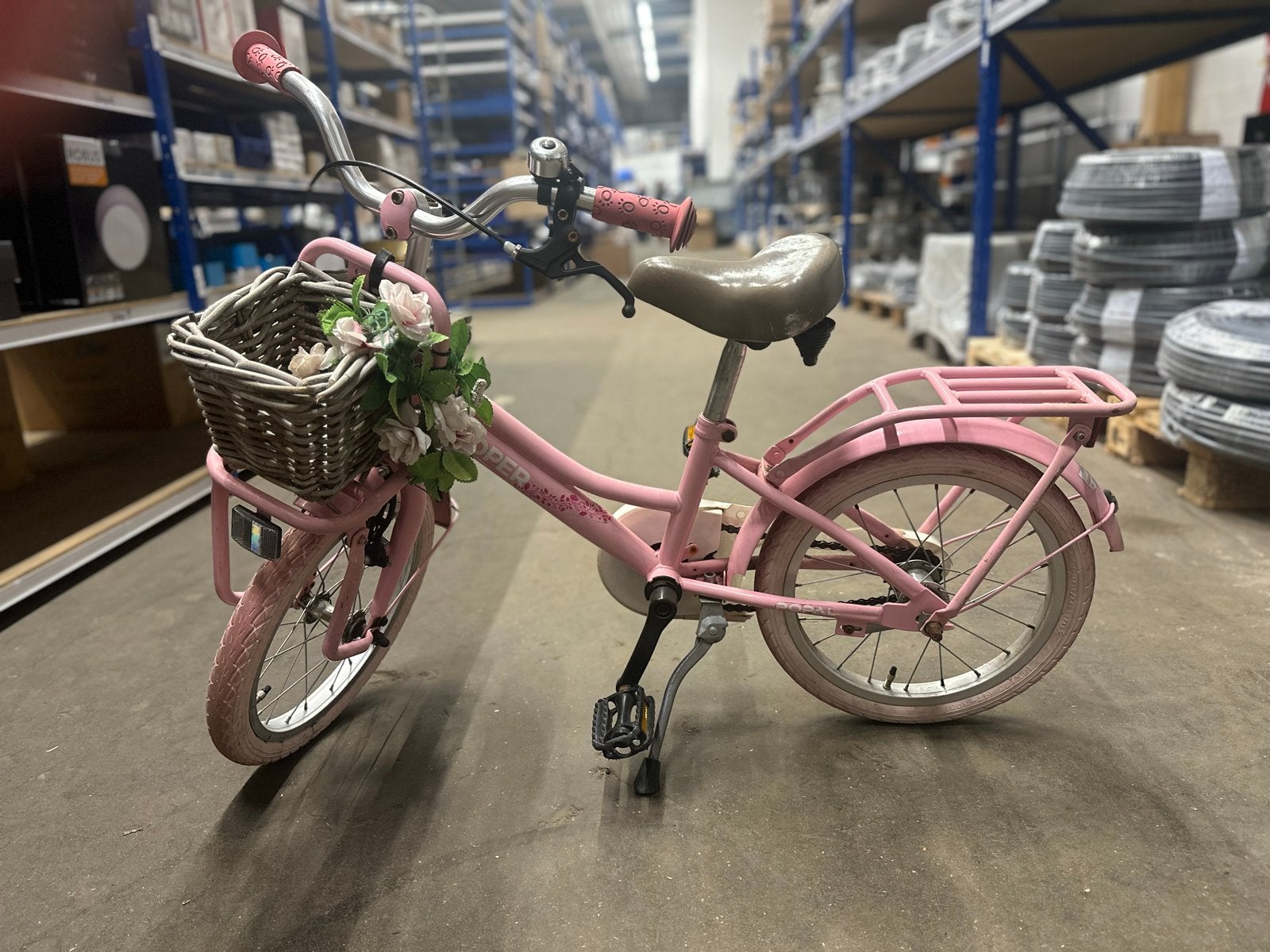 Roze kinderfiets 16 inch met mandje, Ophalen, Gebruikt, Terugtraprem, 16 tot 20 inch