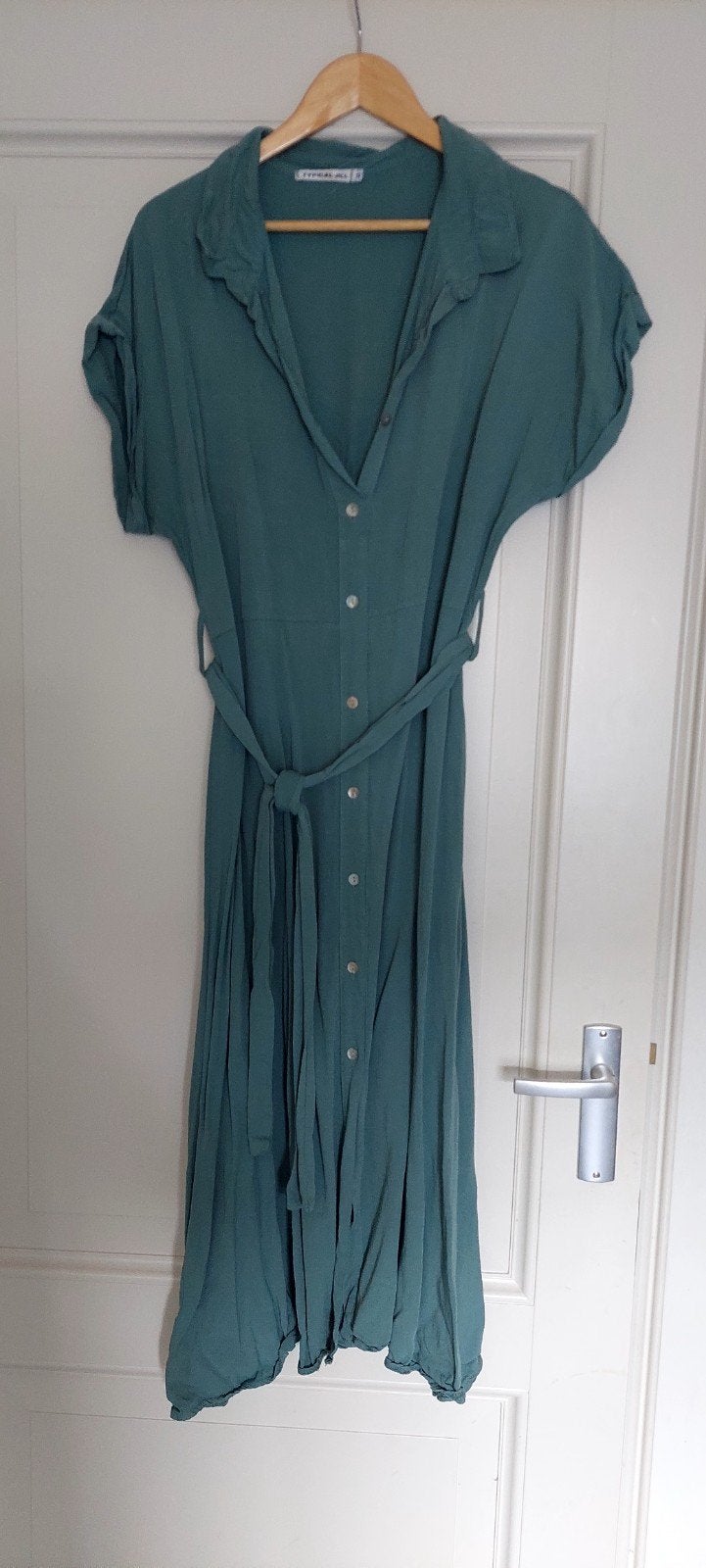Mooie midi lange jurk van Typical Jill, Kleding | Dames, Jurken, Ophalen of Verzenden, Zo goed als nieuw, Maat 46/48 (XL) of groter