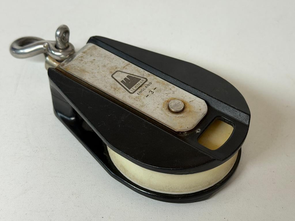 Lewmar 1 schijfs blok 3 82 mm tot 15 mm, Watersport en Boten, Accessoires en Onderhoud, Ophalen of Verzenden, Gebruikt, Lijn of Blok