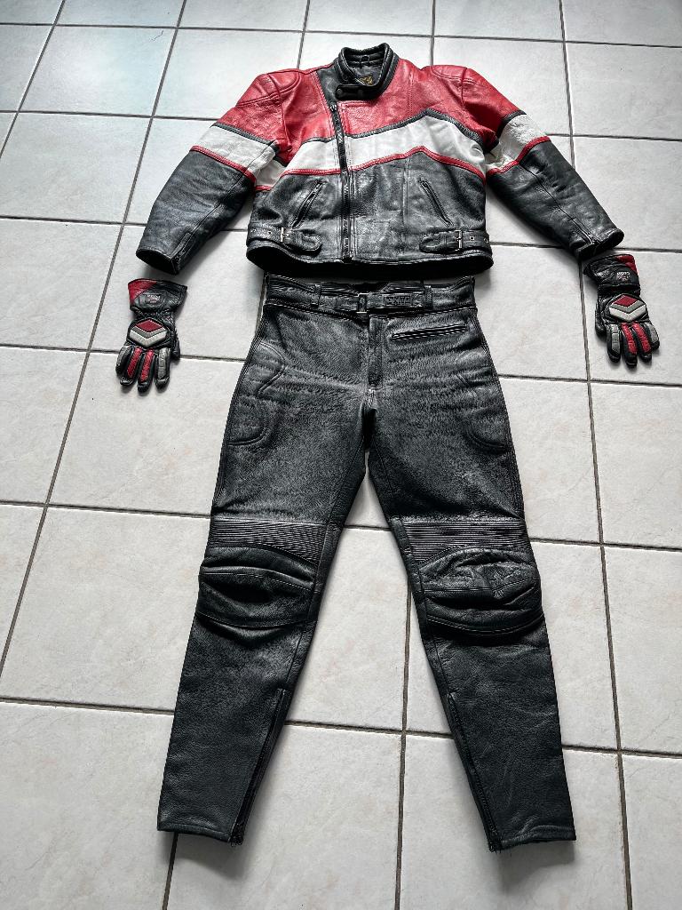 Leren dames motorbroek met jas en handschoenen, Broek | leer, Dames, Tweedehands, Ophalen