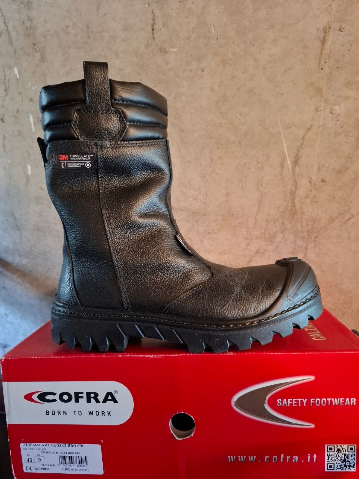 Nieuw in doos Cofra veiligheids laarzen maat 43, Kleding | Heren, Schoenen, Zwart, Boots, Nieuw, Ophalen of Verzenden