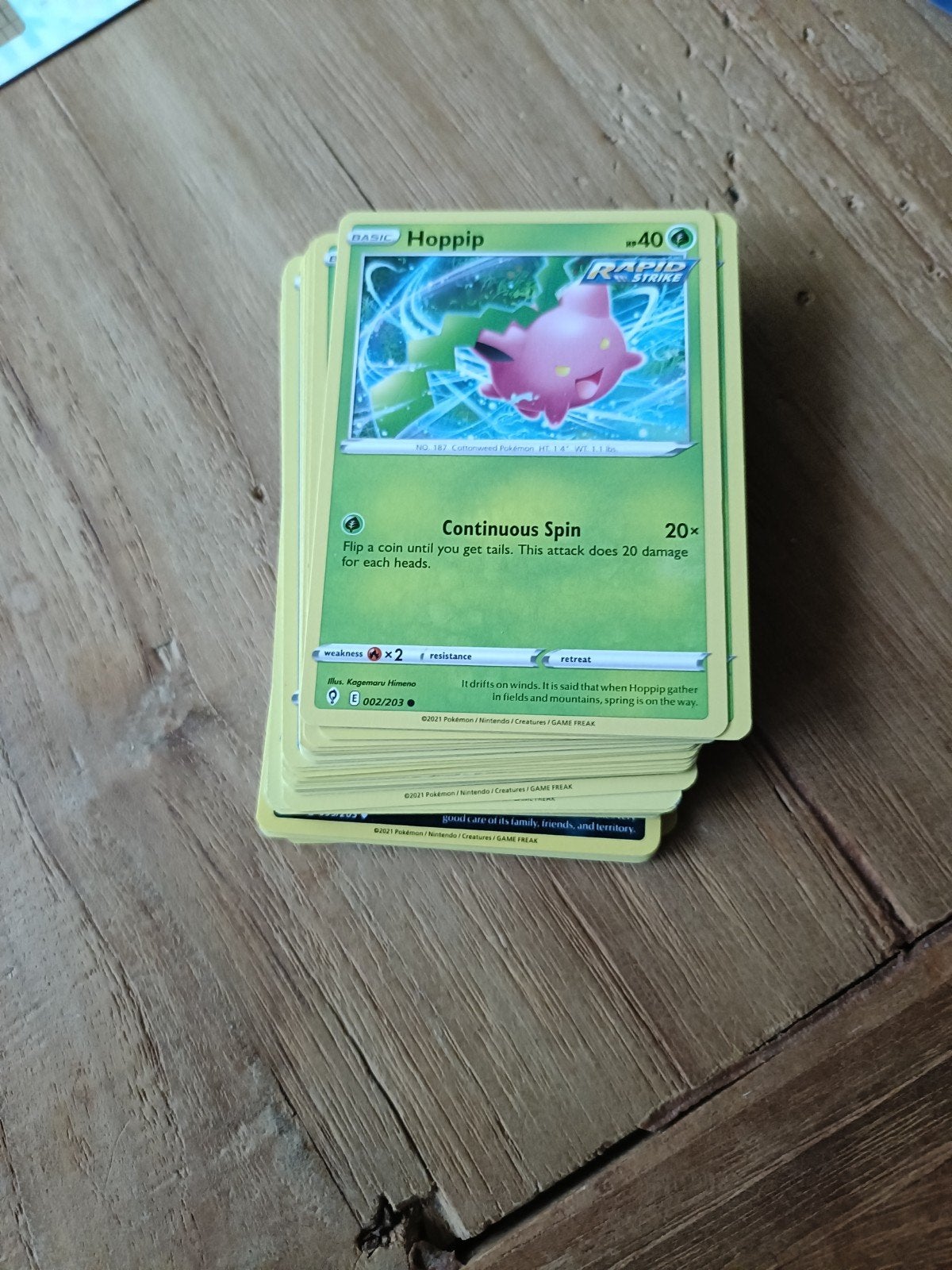 50x Evolving Skys pokemonkaartjes, verschillende, Verzenden, Zo goed als nieuw