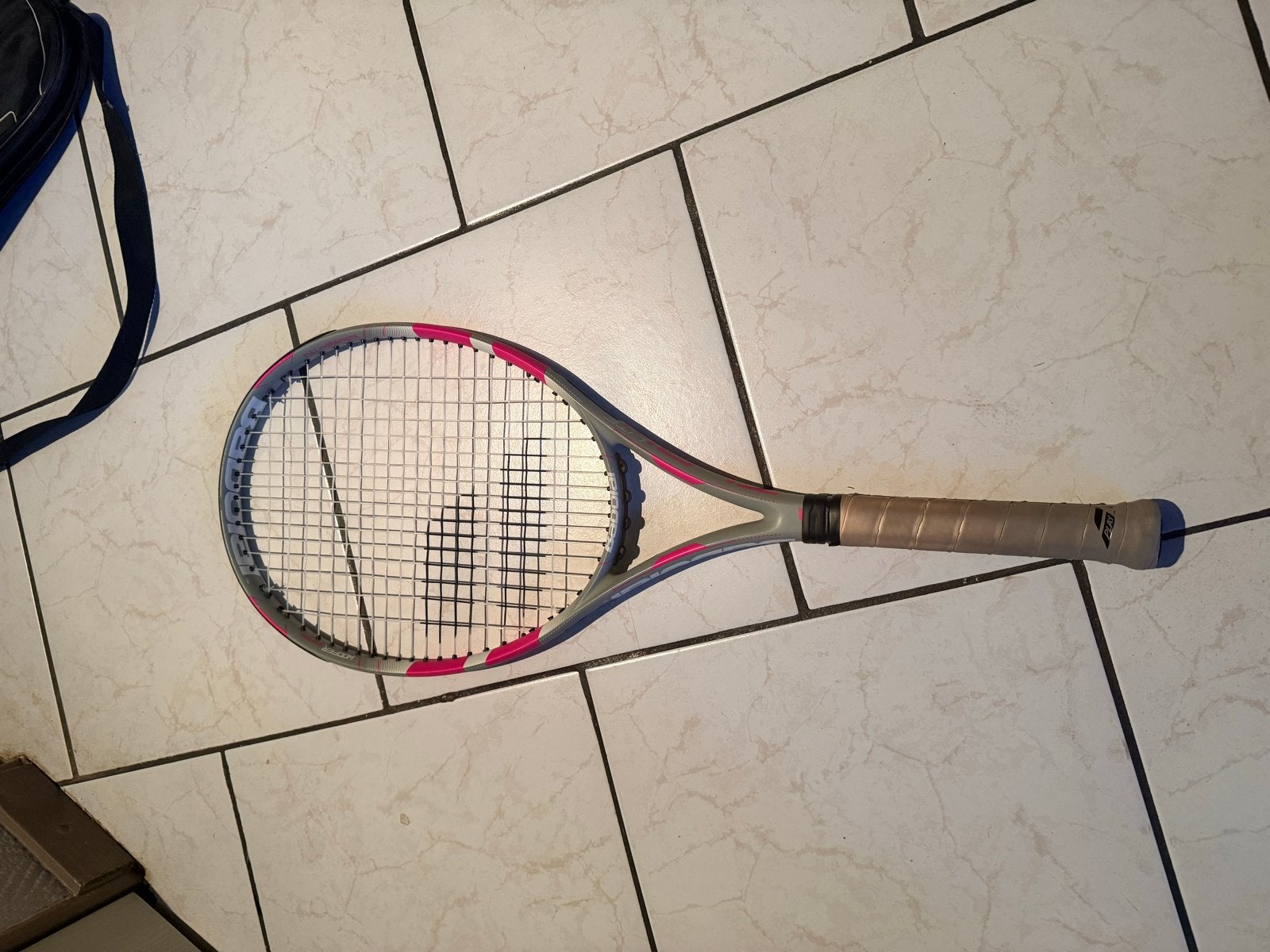 Babolat Tennissracket met hoes - Lichtgewicht en Gebruikt, Ophalen, Gebruikt, Racket, Babolat