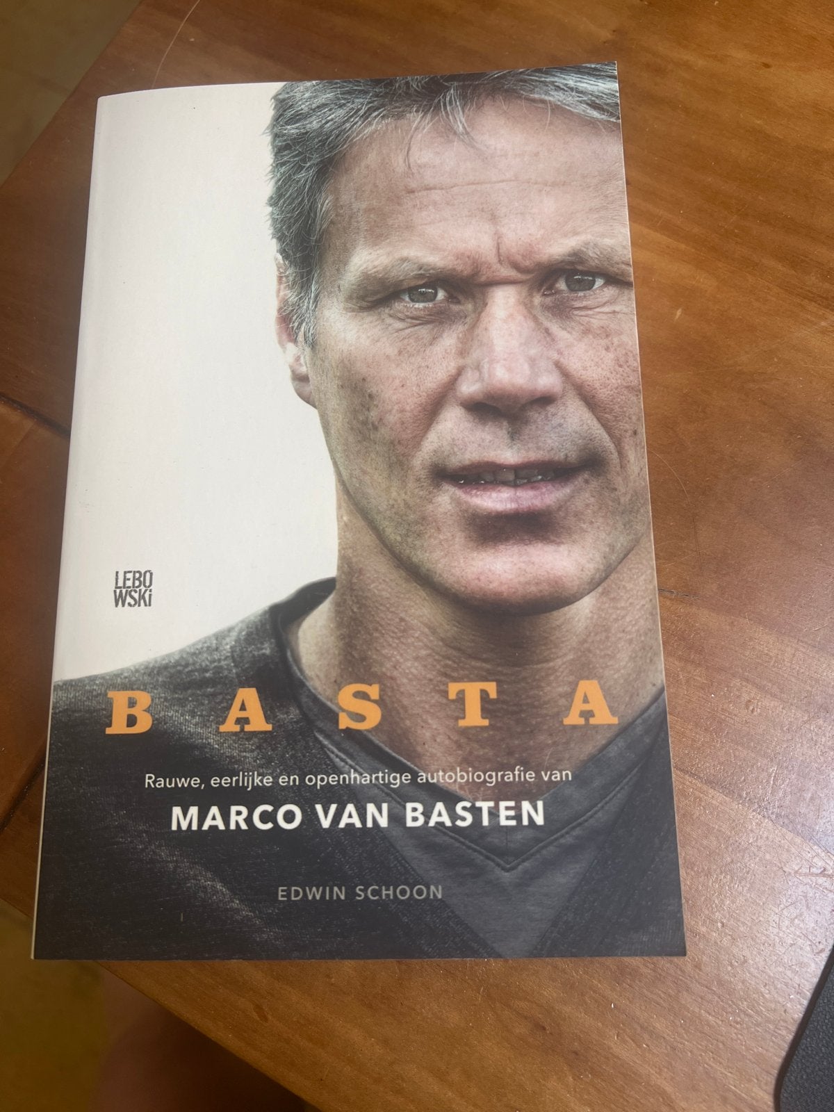 Basta - Rauwe, eerlijke en openhartige autobiografie, Ophalen of Verzenden, Zo goed als nieuw, Sport