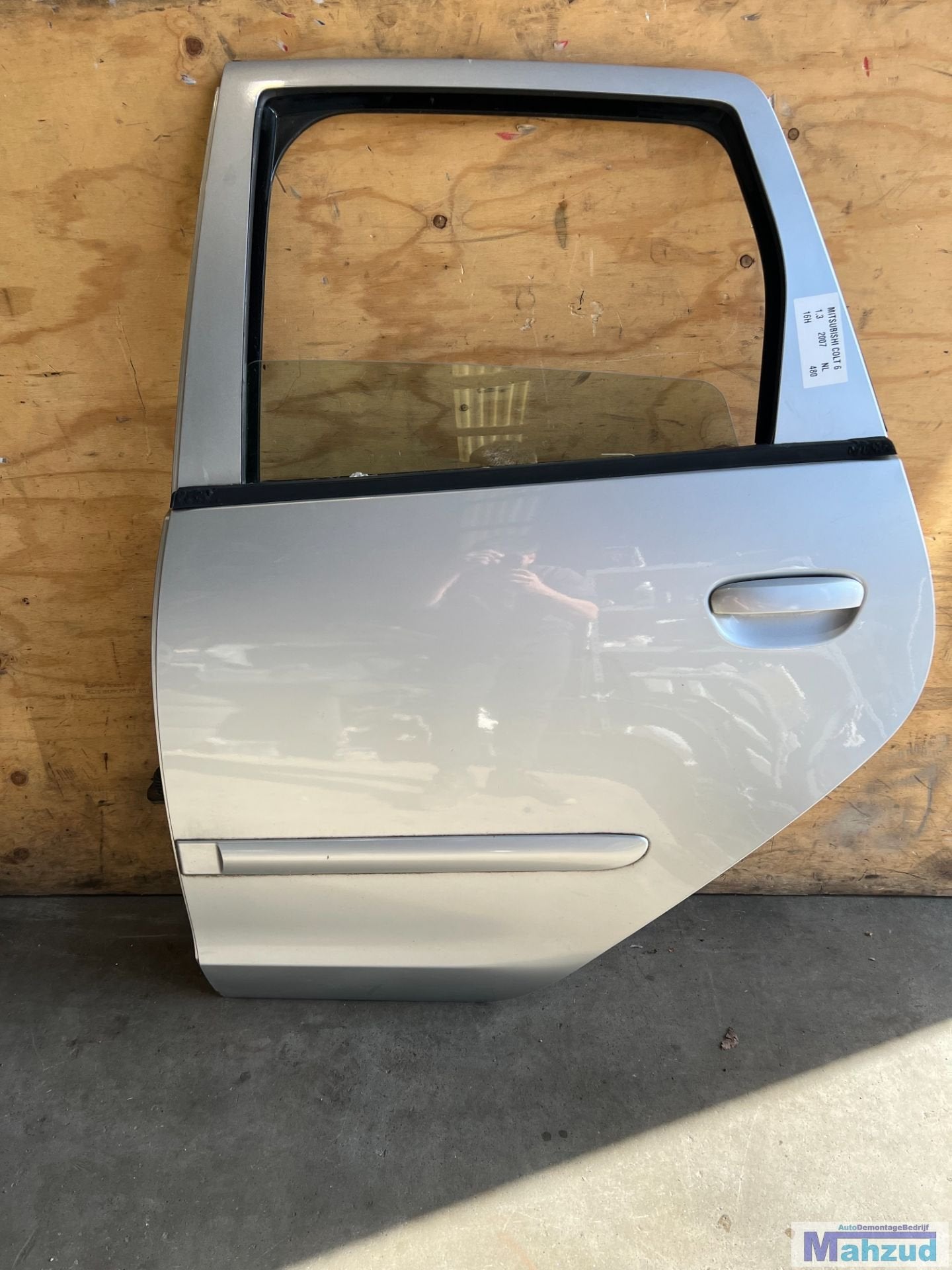 Mitsubishi colt 6 grijs 16H links achter deur 2004-2014, Auto-onderdelen, Info@mitsubishi-motors.com, Gebruikt, Deur, Mitsubishi Motors Corporation