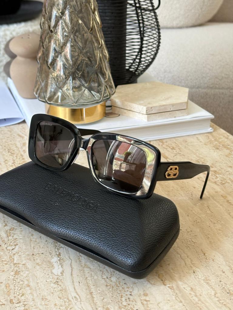Balenciaga zonnebril BB0048S zwart met doos en doekje, Sieraden, Tassen en Uiterlijk, Zonnebrillen en Brillen | Dames, Overige merken