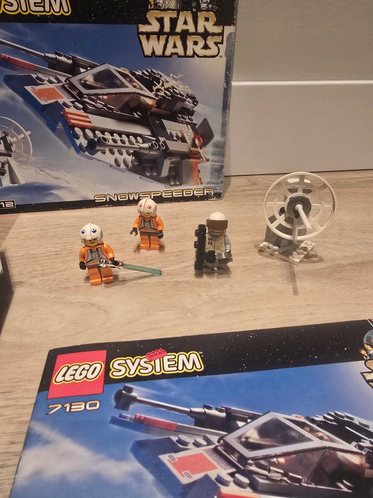 LEGO Star Wars 7130 Snowspeeder met doos en instructies, Ophalen of Verzenden, Gebruikt, Overige merken