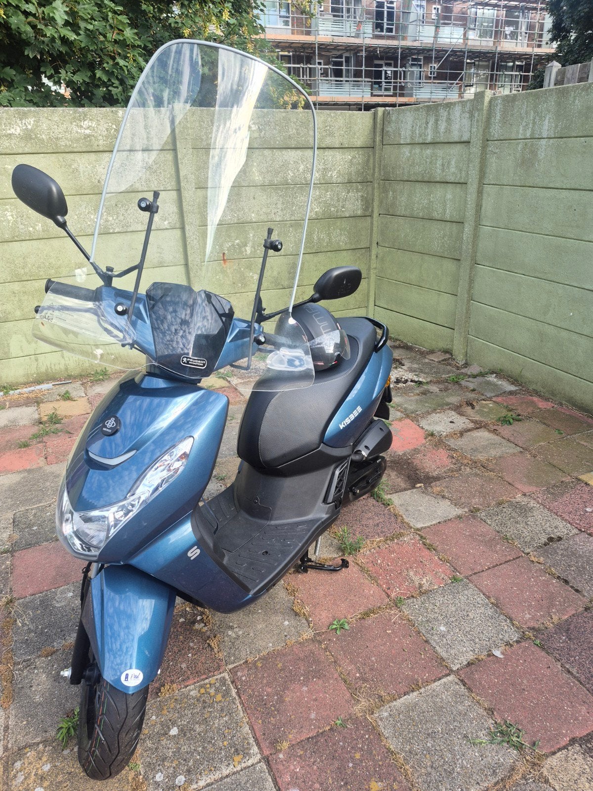 Peugeot Kisbee scooter - Zo goed als nieuw, Fietsen en Brommers, Scooters | Peugeot, Overige modellen, Maximaal 45 km/u, Ophalen of Verzenden