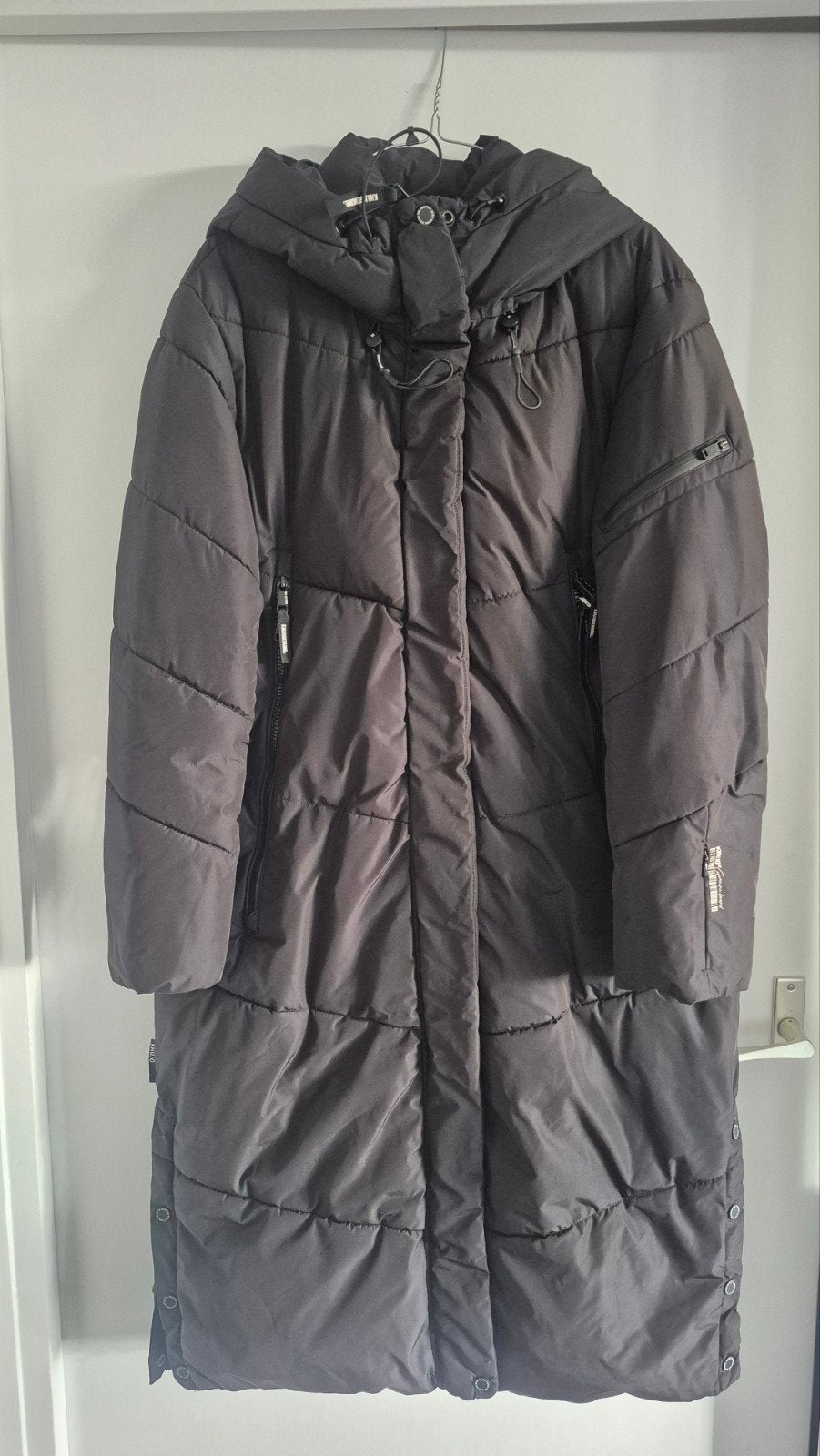 Khujo Lange Winterjas Zwart Maat XL, Zwart, Maat 46/48 (XL) of groter, Khujo, Ophalen of Verzenden