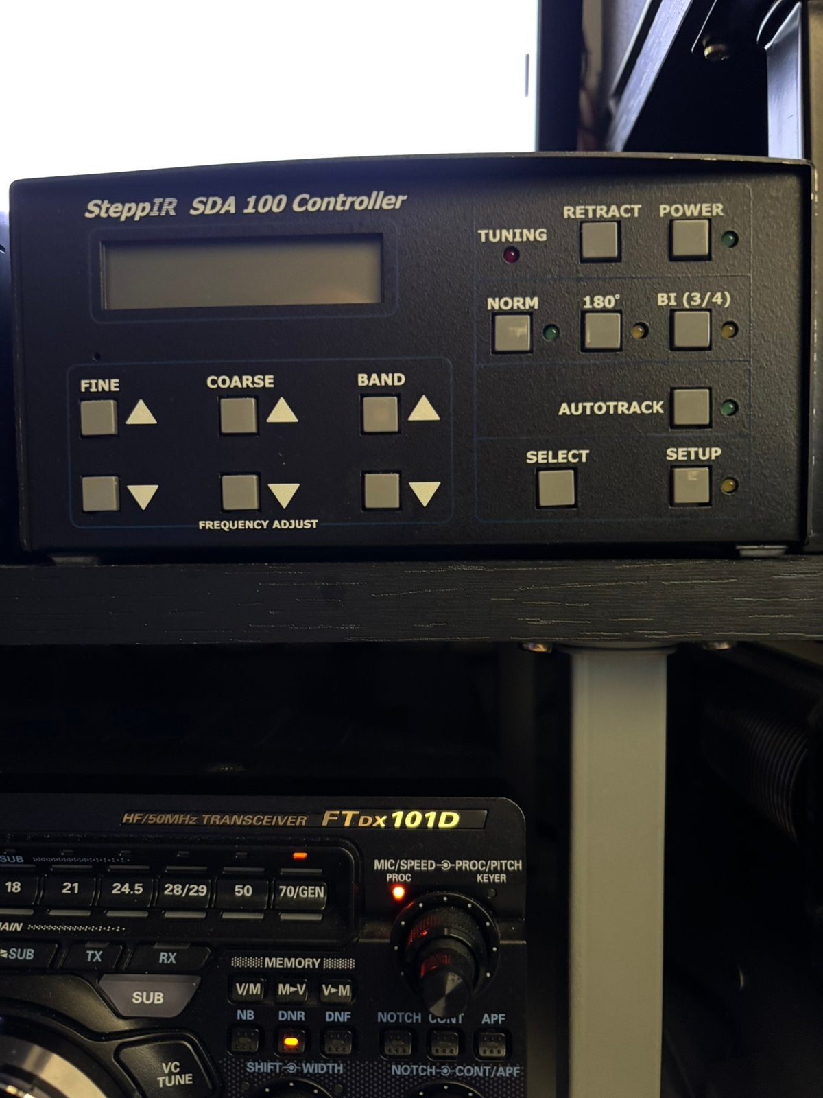 Te koop SDA 100 SteppIR Controller, Telecommunicatie, Zenders en Ontvangers, Ophalen of Verzenden, Zo goed als nieuw