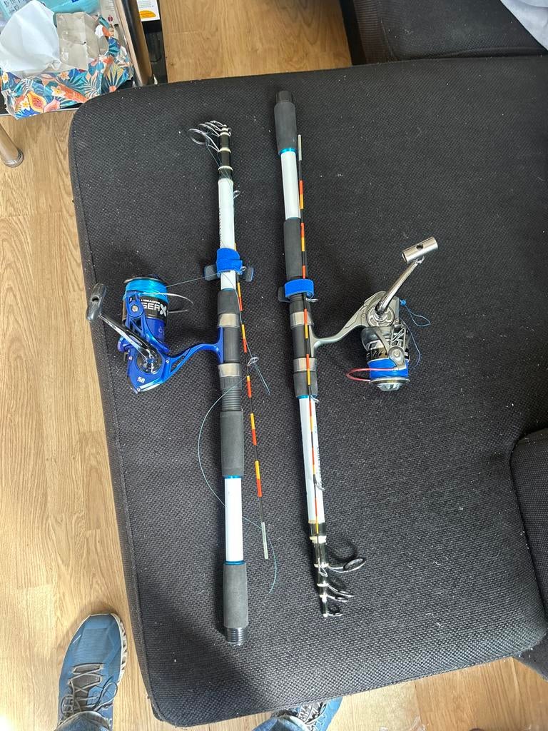 Twee hengels met molens, Ophalen of Verzenden, Gebruikt, Complete hengel