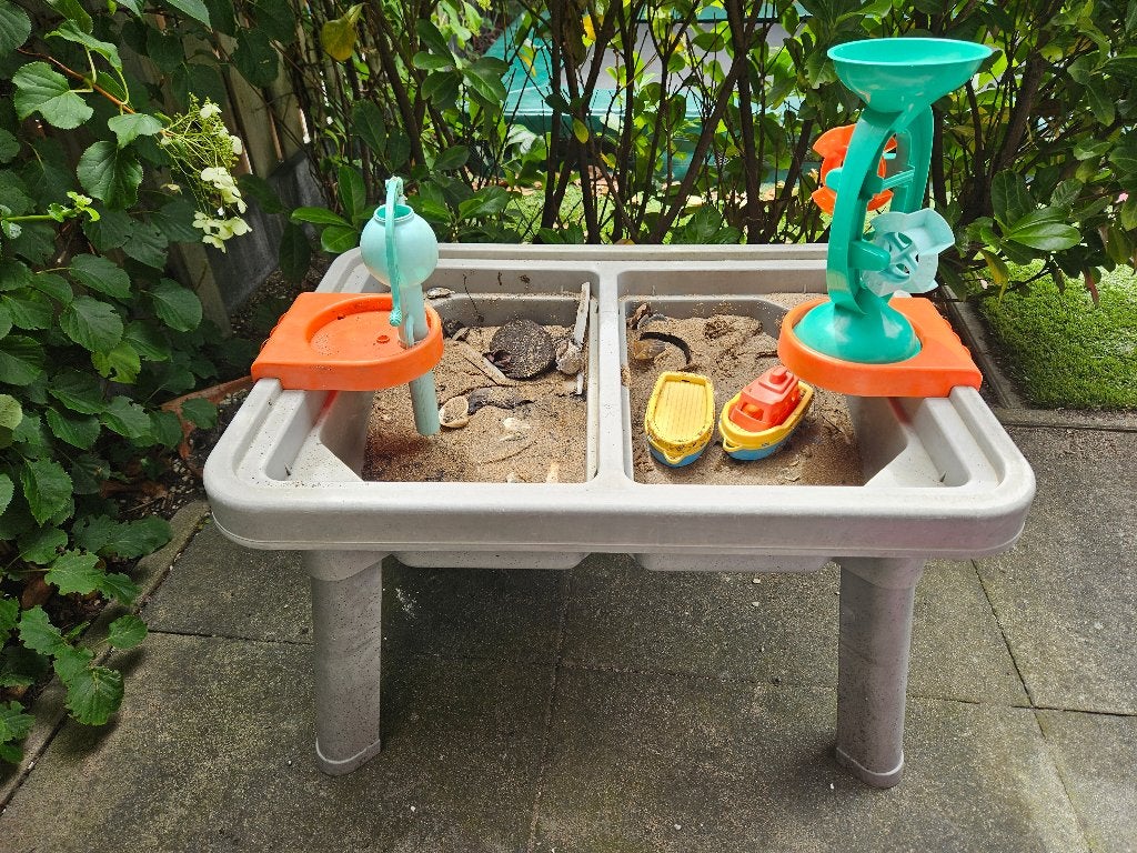 Speelbak buiten water en/of zand 44cm hoog, met deksel, Kinderen en Baby's, Speelgoed | Buiten | Zandbakken, Ophalen, Gebruikt