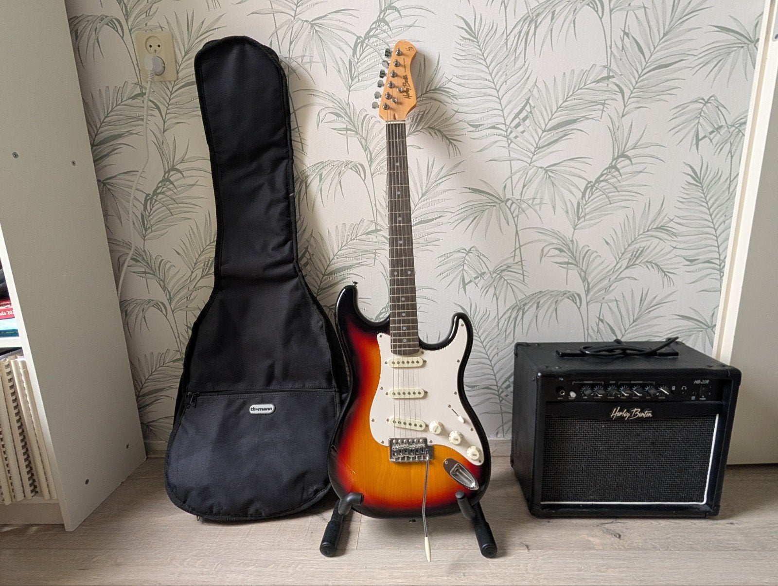 Elektrische gitaar set, Muziek en Instrumenten, Snaarinstrumenten | Gitaren | Elektrisch, Gebruikt, Met versterker, Solid body