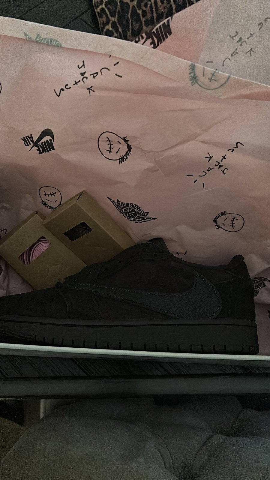 Travis scott velvet brown, Kleding | Dames, Ophalen of Verzenden, Zo goed als nieuw, Overige typen